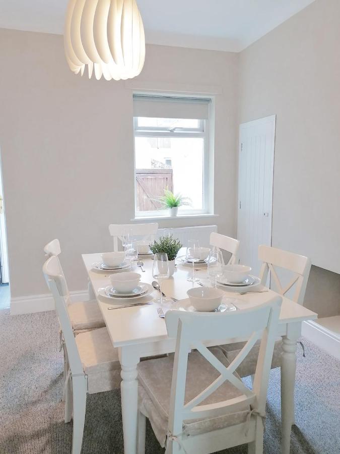 Sunset House - Whitby Townhouse Near The Sea Sleeps 8 Villa Dış mekan fotoğraf